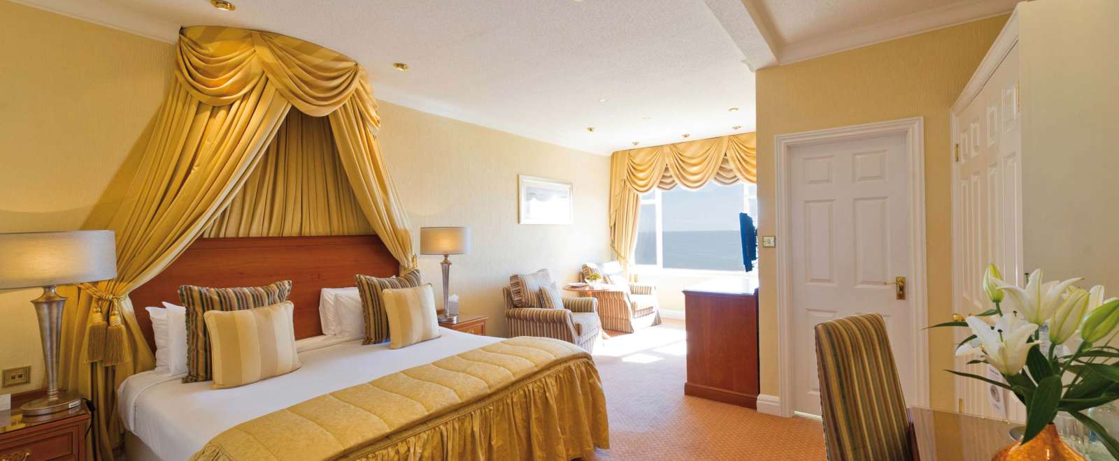 The 10 best accommodations in New Delhi India Bookingcom