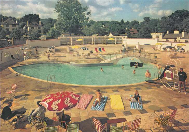 Historic Photo of Outdoor Pool at Victoria Hotel