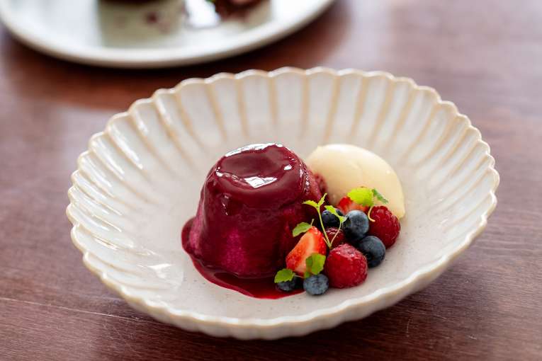 Dessert in The White Room