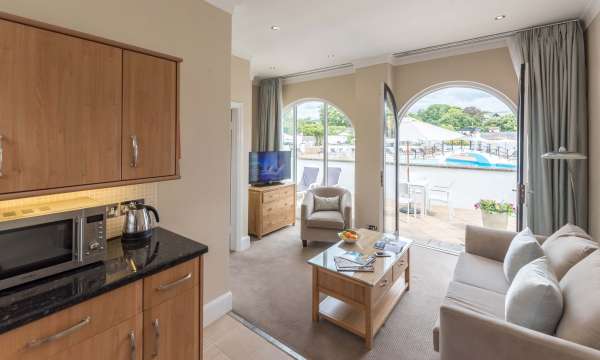 Victoria Hotel Poolside Suite Accommodation Lounge Area