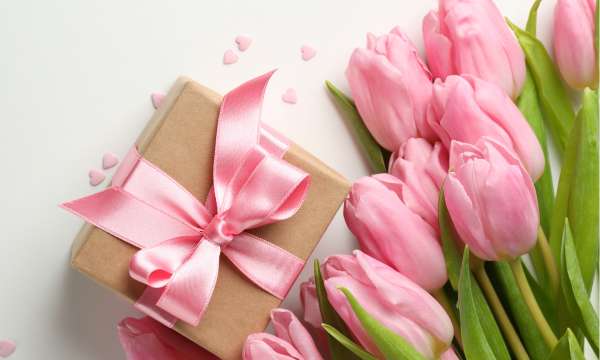 pink flowers & present 